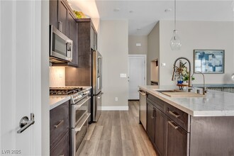 3193 Centano Ave in Henderson, NV - Building Photo - Building Photo