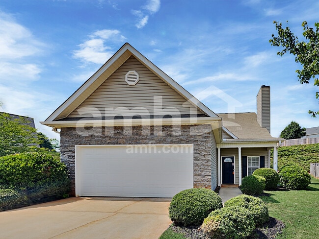 property at 10 Swenson Ct