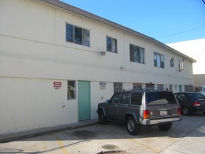 Pacific Beach Apartments in San Diego, CA - Building Photo - Other