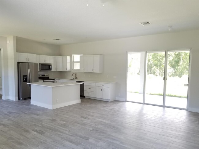 17186 84th Ct N in Westlake, FL - Foto de edificio - Building Photo