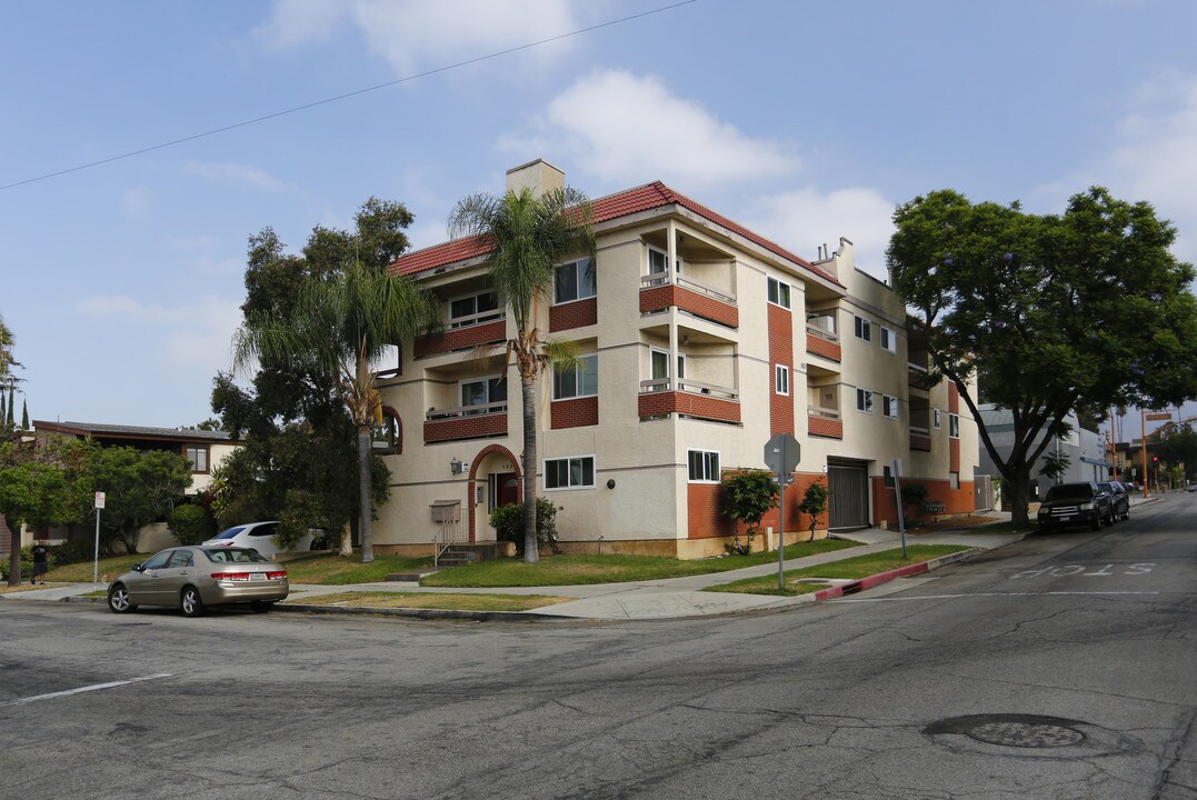 725 E Elk Ave in Glendale, CA - Foto de edificio
