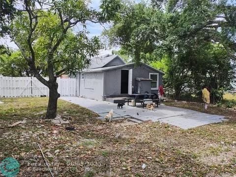 property at 1021 NW 8th St
