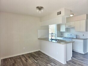 1020 Autumn Cir, Unit C in College Station, TX - Building Photo - Building Photo