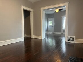 13 Lawn Ave in Albany, NY - Building Photo - Building Photo