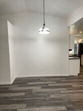 3126 Silverlake Dr in Bakersfield, CA - Building Photo - Building Photo