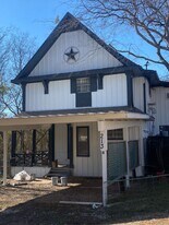 213 Folly Beach Dr, Unit 213B in Lake Dallas, TX - Building Photo
