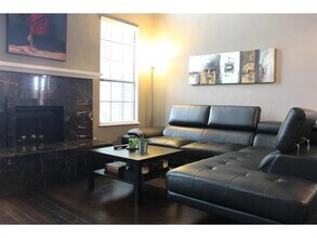 4084 Windhaven Ln in Dallas, TX - Foto de edificio - Building Photo