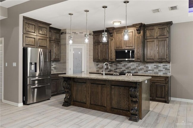 15 Ebony Ave in McAllen, TX - Building Photo - Building Photo