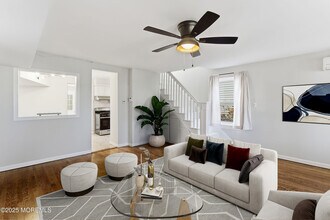 203 Shore Dr in Highlands, NJ - Building Photo - Building Photo