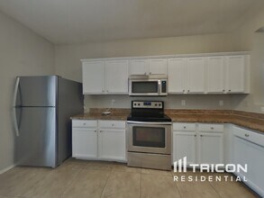 9725 W Florence Ave in Tolleson, AZ - Building Photo - Building Photo