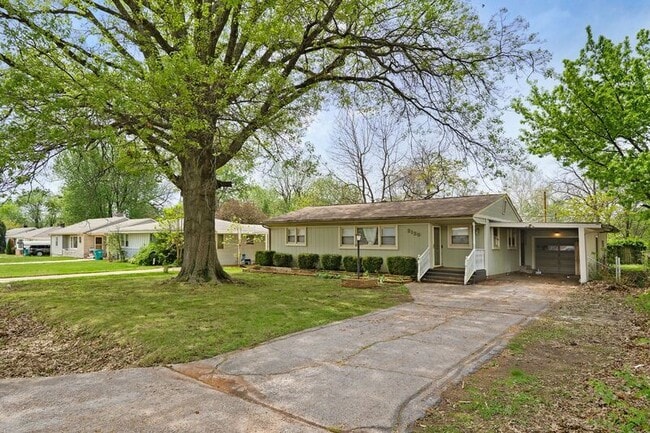 property at 2129 S Delaware Ave