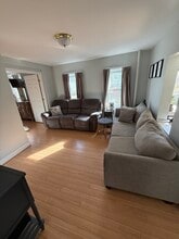 248 Douglas Pike, Unit 1 in Smithfield, RI - Building Photo - Building Photo