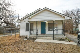 818 E Frank St in Norman, OK - Building Photo