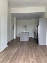 217 Essex St, Unit 2 in Salem, MA - Building Photo - Building Photo