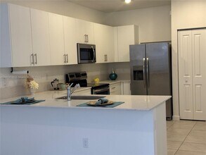 267 SW 159th Dr in Pembroke Pines, FL - Building Photo - Building Photo