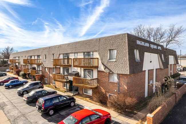 Highland Square Apartments