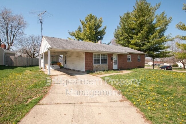 property at 1205 S Maple Ave