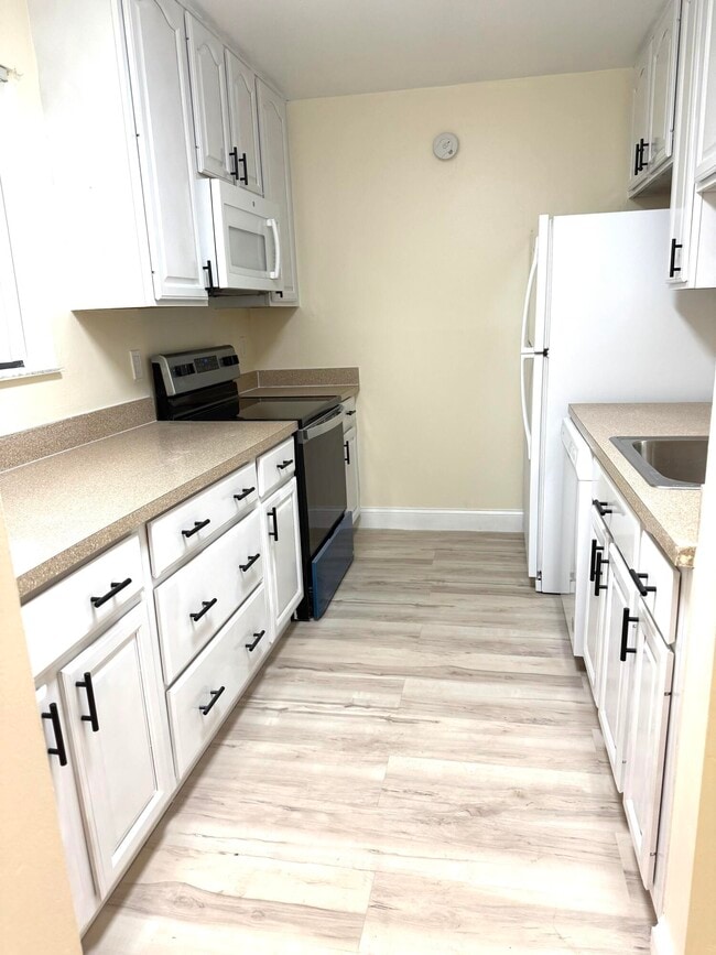 170 NW 70th St in Boca Raton, FL - Building Photo - Building Photo
