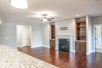 100 Wiregrass Ln in Southern Pines, NC - Foto de edificio - Building Photo