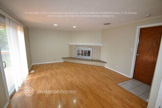 433 Janine Ln in Schaumburg, IL - Building Photo - Building Photo