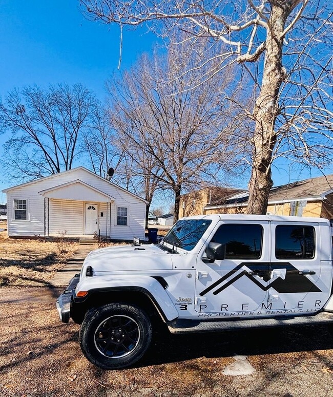 property at 257 N Pine Ave