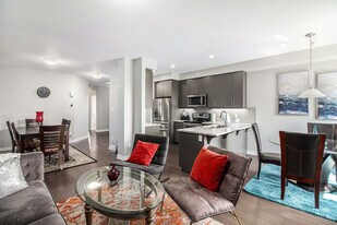 132 Eric Maloney Way in Ottawa, ON - Building Photo