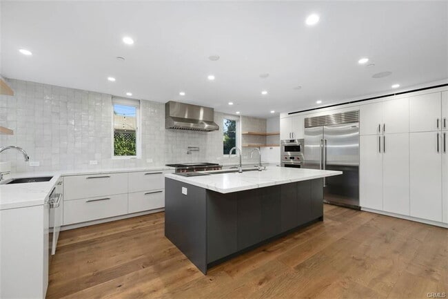 property at 4354 Keystone Av