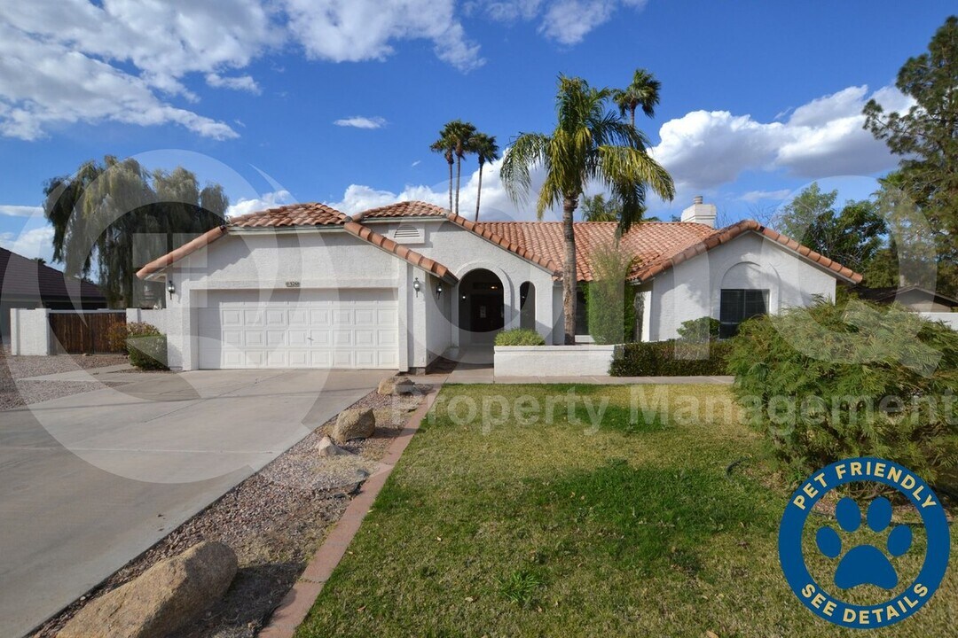 526 E Houston Ave in Gilbert, AZ - Building Photo
