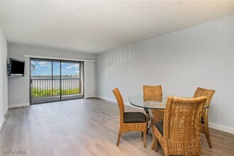 4835 Bonita Beach Rd SW in Bonita Springs, FL - Building Photo - Building Photo