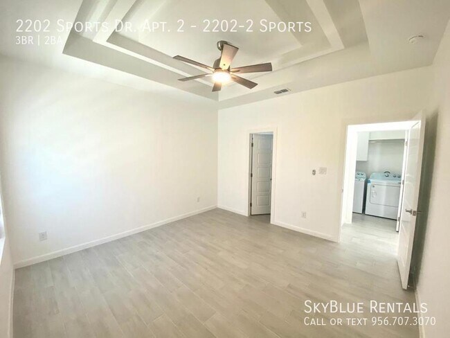 2202 S Sports Dr in Pharr, TX - Building Photo - Building Photo