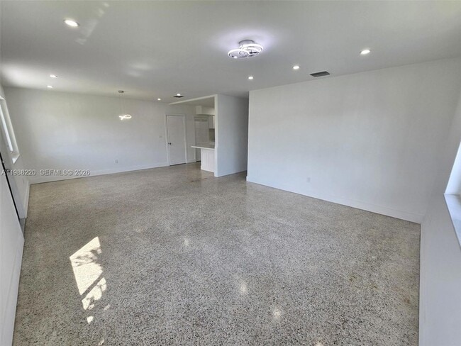 3245 SW 88th Ct in Miami, FL - Building Photo - Building Photo