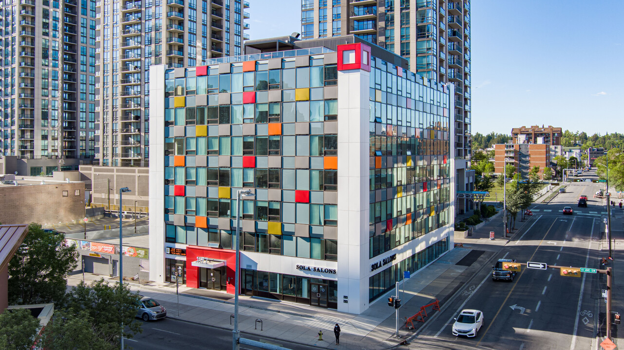 Cube in Calgary, AB - Building Photo