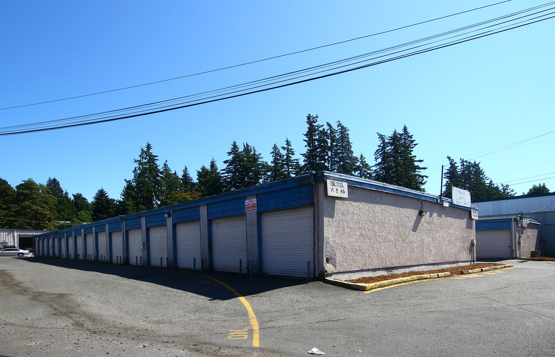 17727 Hwy. 99 in Lynnwood, WA - Building Photo