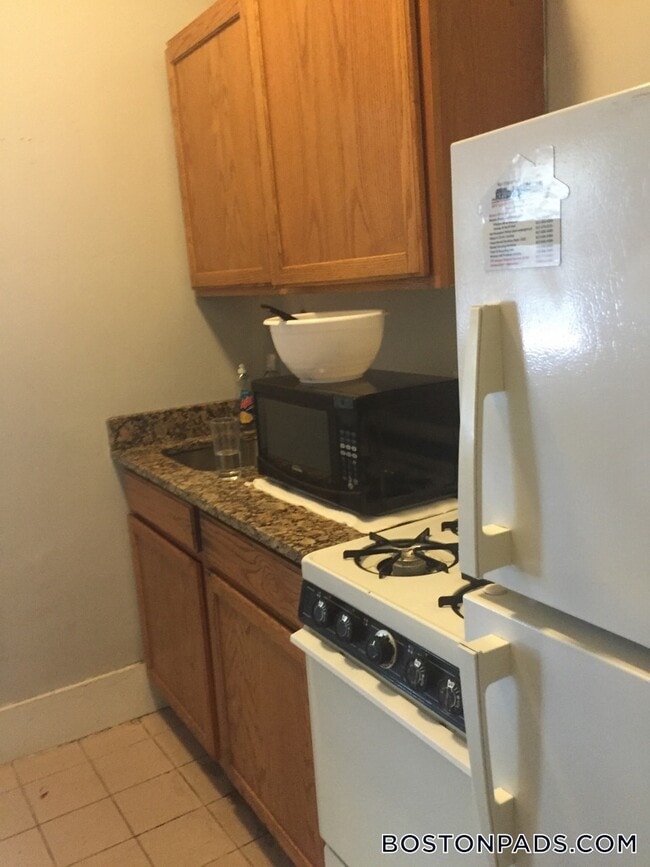 property at 204 Hemenway St