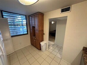 645 Woodlawn Dr in Bradenton, FL - Building Photo - Building Photo