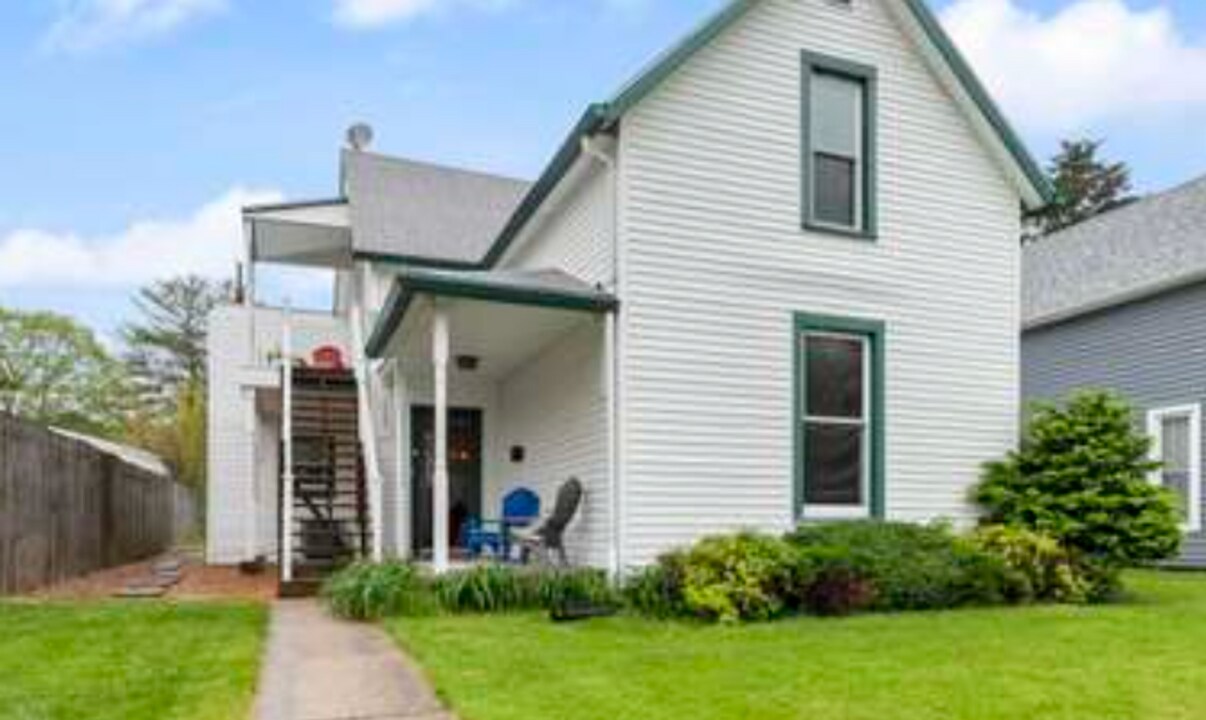 1817 Kossuth St in Lafayette, IN - Foto de edificio