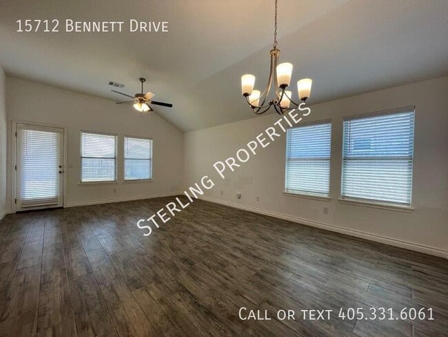 15712 Bennett Dr in Edmond, OK - Building Photo - Building Photo