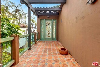 3916 Rambla Orienta in Malibu, CA - Building Photo - Building Photo