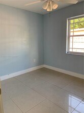 7331 SW 16th St in Miami, FL - Building Photo - Building Photo