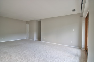 843 Melissa Ct in Enola, PA - Building Photo - Building Photo