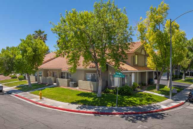 Rainbow Gardens Townhomes in Las Vegas, NV - Foto de edificio - Primary Photo