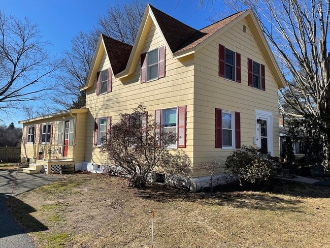 36 Pickering St in Danvers, MA - Building Photo - Building Photo