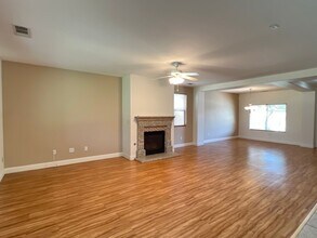 5314 Vista Del Mar Ave in Bakersfield, CA - Building Photo - Building Photo