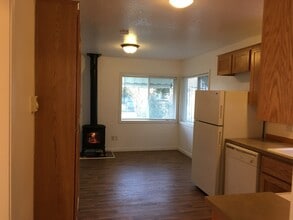 7619 N Berkeley Ave in Portland, OR - Building Photo - Building Photo