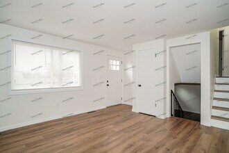 5244 Refugee Rd in Columbus, OH - Building Photo - Building Photo