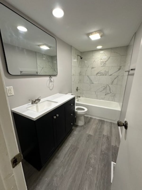 property at 1305 N Banner Ave