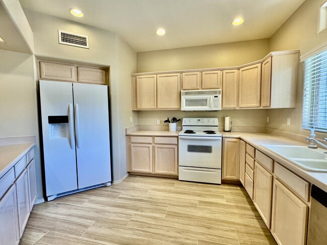 655 W Vistoso Highlands Dr in Oro Valley, AZ - Building Photo - Building Photo