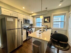 147 Boston St, Unit 2 in Boston, MA - Building Photo