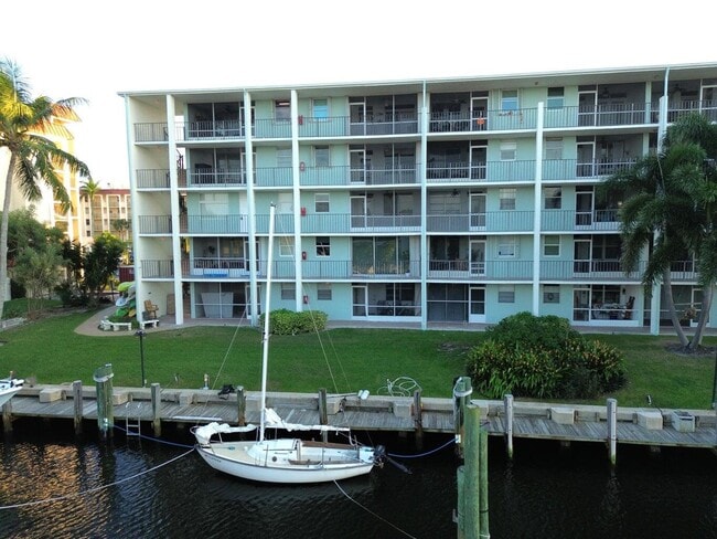 property at 109 Paradise Harbour Blvd