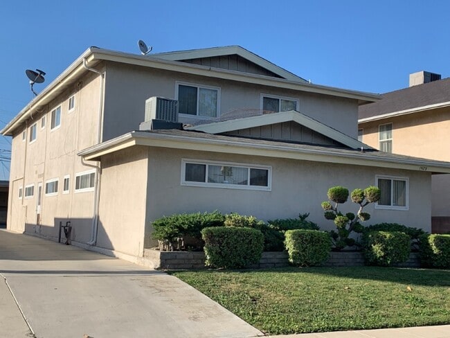 1523 W 81st St in Los Angeles, CA - Building Photo - Building Photo